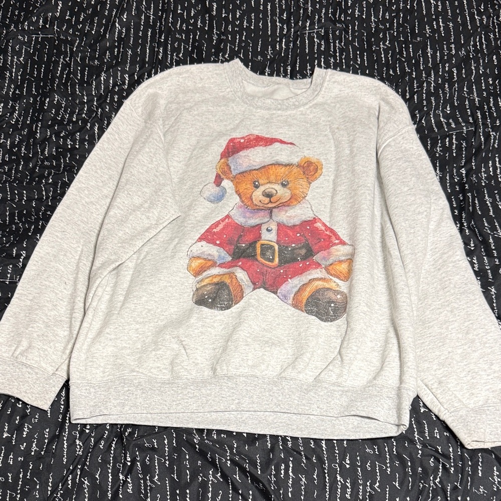Gray Sweatshirt with Santa Bear Design